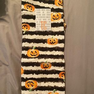 LuLaRoe TC Halloween Leggings. NWT